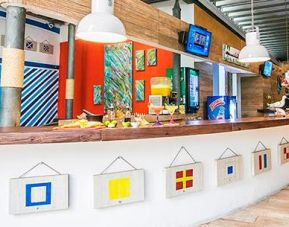 Pop Art Hotel CLC Mamonal Cartagena, Cartagena