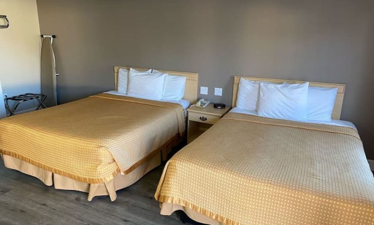 Two queen beds in this day room at North Bay Inn.