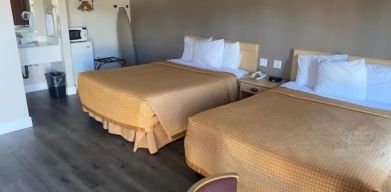 Comfortable and spacious day use room at North Bay Inn.