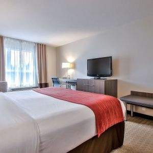 Spacious king room at Comfort Inn And Suites Calgary South.