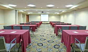 Meeting room at Comfort Inn And Suites Calgary South.