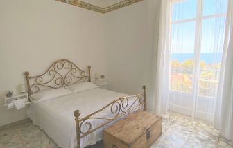 Pupi Catania Etna Farm B&B, Aci Castello