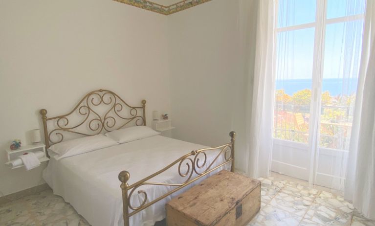 Pupi Catania Etna Farm B&B, Aci Castello