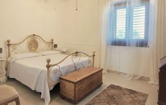 Pupi Catania Etna Farm B&B, Aci Castello