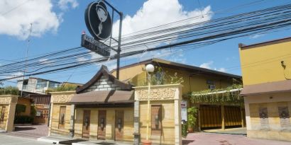 Hotel exterior at Victoria Court Las Piñas.