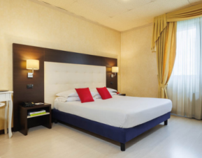 Jr Hotels Amadeus Bologna, Bologna