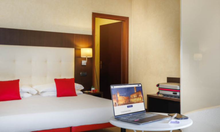 Jr Hotels Amadeus Bologna, Bologna