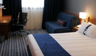 Holiday Inn Express Bilbao Airport