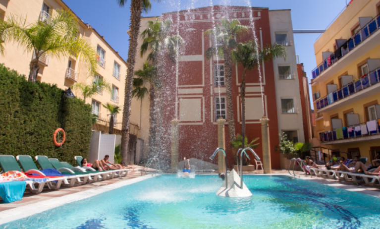 HOTEL CLEOPATRA, Lloret De Mar