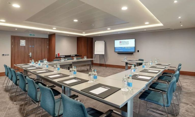 Professional meeting room at Hilton Garden Inn London Heathrow Terminals 2 And 3.