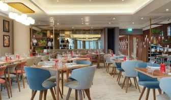 Dining area at Hilton Garden Inn London Heathrow Terminals 2 And 3.