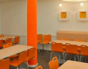 Pension Ibis Budget Girona, Girona