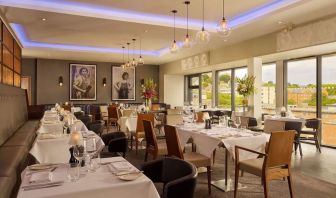 Dining area at DoubleTree By Hilton Lincoln.