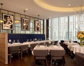 Dining area at DoubleTree By Hilton Hull.