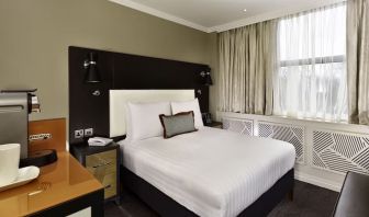 Day use room with coffee maker at DoubleTree By Hilton London - Ealing.
