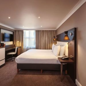 Spacious day use room at DoubleTree By Hilton London - Ealing. 