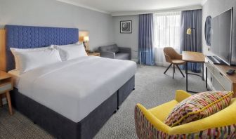 Day use room with natural light at DoubleTree By Hilton Manchester Airport.