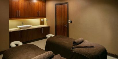 Couple treatment room available at DoubleTree By Hilton Hotel & Spa Chester. 