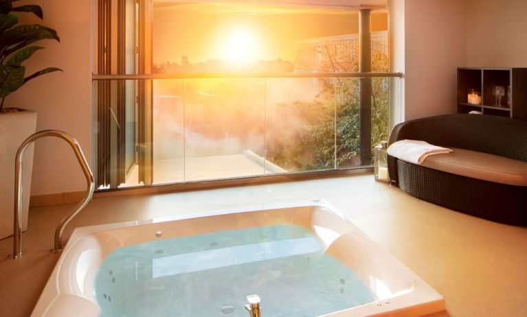 Jacuzzi with a view at DoubleTree By Hilton Hotel & Spa Chester. 