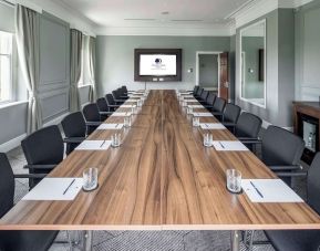 Professional meeting room at DoubleTree By Hilton Hotel & Spa Chester.