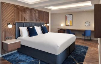 Stylish day use room at Hilton London Metropole.