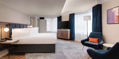 Spacious day use room at Hilton London Metropole. 