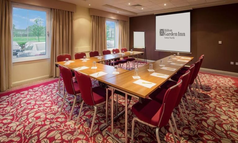 Hilton Garden Inn Luton North, Luton