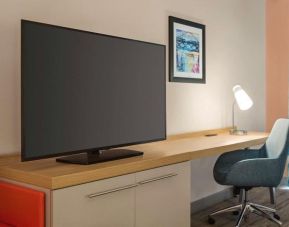 Hotel room work space at Hilton Garden Inn Nashville West End Avenue.