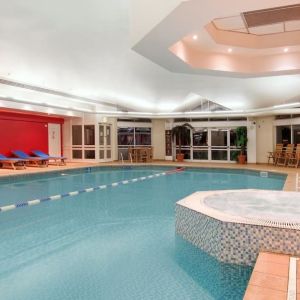 Large indoor pool at Hilton Leicester.