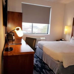 Romantic day room at Fairfield Inn & Suites New York Brooklyn.