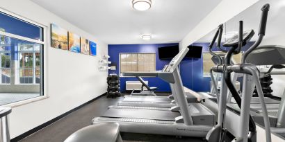 Fitness center at Comfort Inn & Suites Nashville.