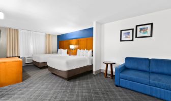 Spacious day use room at Comfort Inn & Suites Nashville.