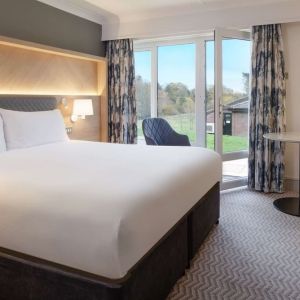 Day use room with natural light at Hilton Cobham.