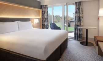 Day use room with natural light at Hilton Cobham.