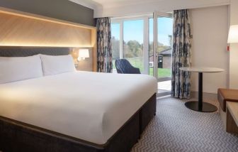 Day use room with natural light at Hilton Cobham.