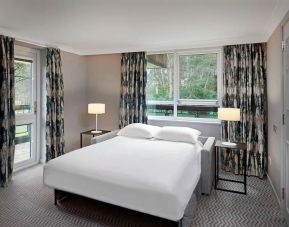 Day use room with natural light at Hilton Cobham.