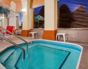 Jacuzzi spa at Baymont By Wyndham Pella.