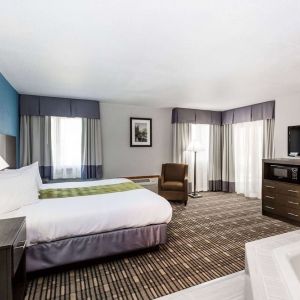 King room with natural light at Baymont By Wyndham Pella.