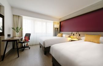 Mercure Ariosto Lima, Lima