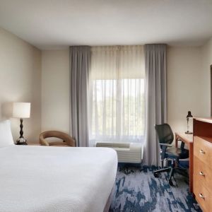 Day use room with work desk at Fairfield Inn & Suites By Marriott Tallahassee Central.