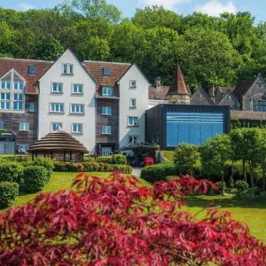 Hotel exterior with serene view at DoubleTree By Hilton Bristol South - Cadbury House.