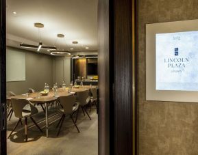 Professional meeting room at Lincoln Plaza London, Curio Collection By Hilton.