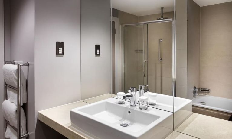 Guest bathroom with shower at Doubletree by Hilton Glasgow Central.