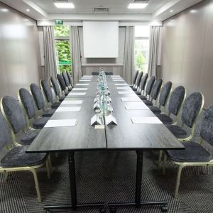 Professional meeting room at Doubletree by Hilton Glasgow Strathclyde.