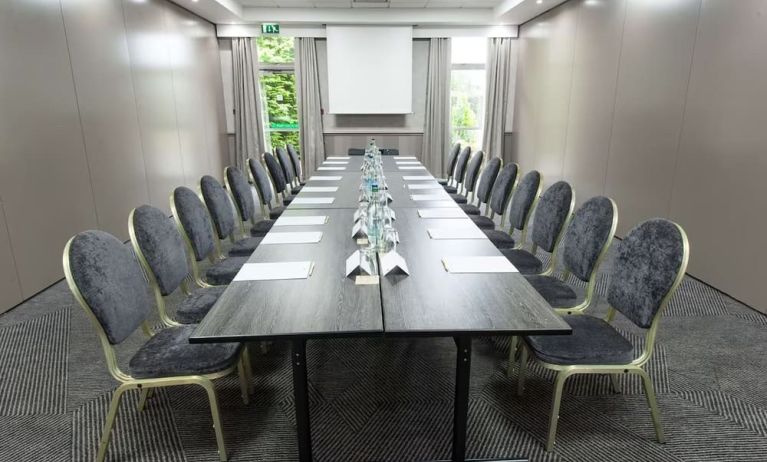 Professional meeting room at Doubletree by Hilton Glasgow Strathclyde.