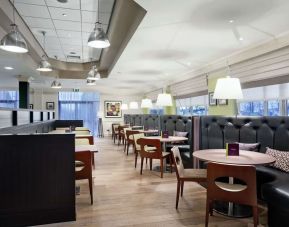 Dining area perfect for coworking at Doubletree by Hilton Glasgow Strathclyde.