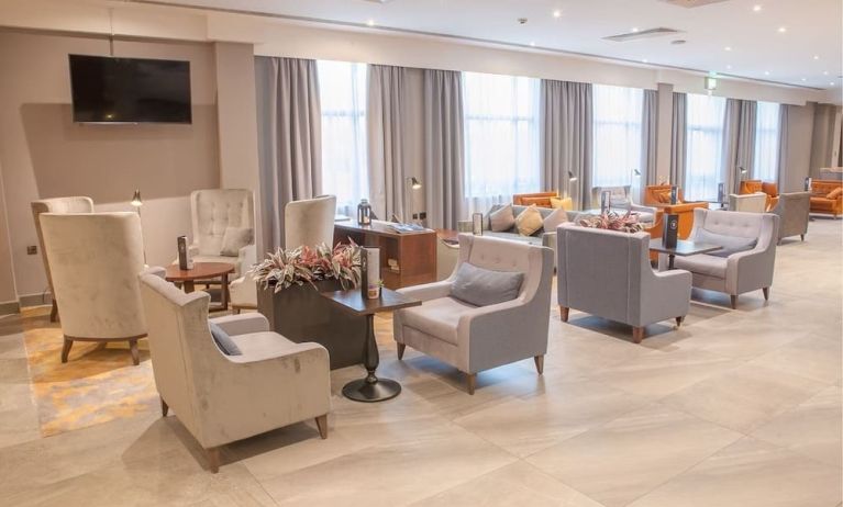 Lobby and coworking lounge at DoubleTree by Hilton Swindon.