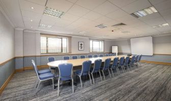 Professional meeting room at DoubleTree by Hilton Swindon. 