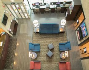 Lobby seating and lounge area at Comfort Suites Oakbrook Terrace.