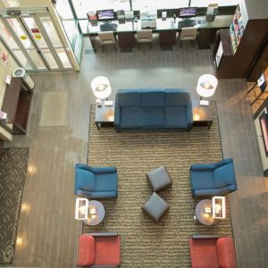 Lobby seating and lounge area at Comfort Suites Oakbrook Terrace.